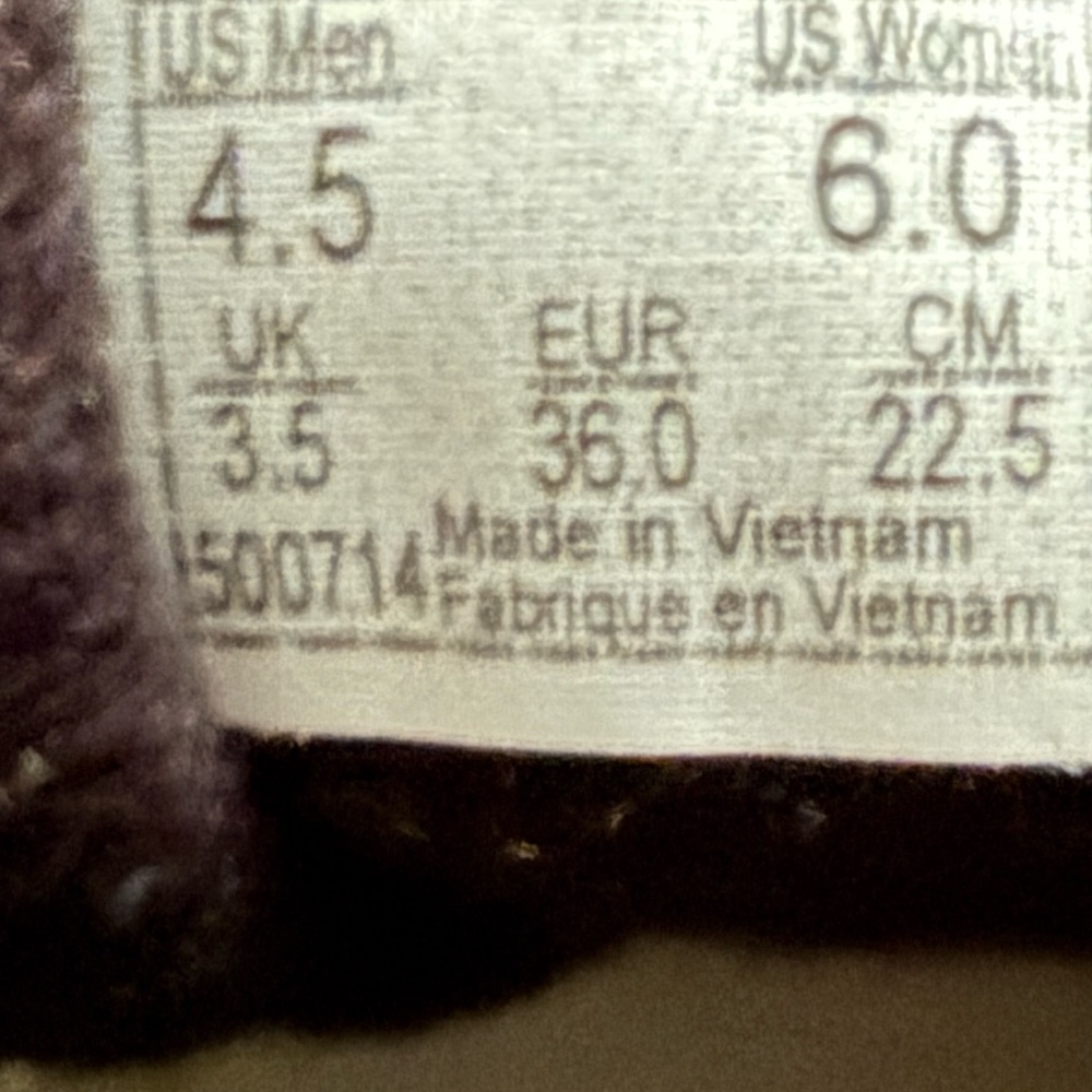 Vans Women's Black Athletic Shoes - Picture 3 of 3